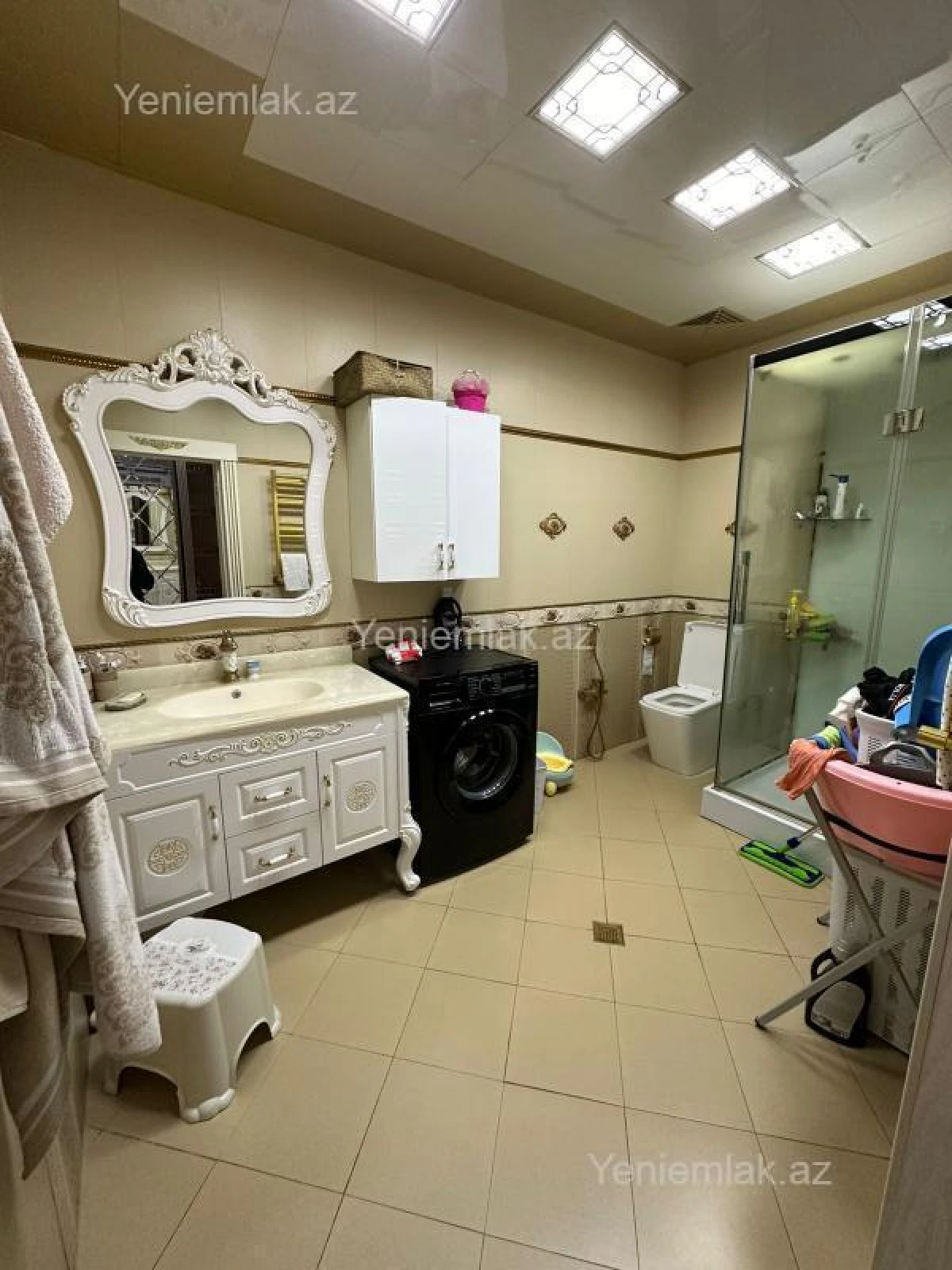 Satılır 5 otaqlı yeni tikili 180 m²