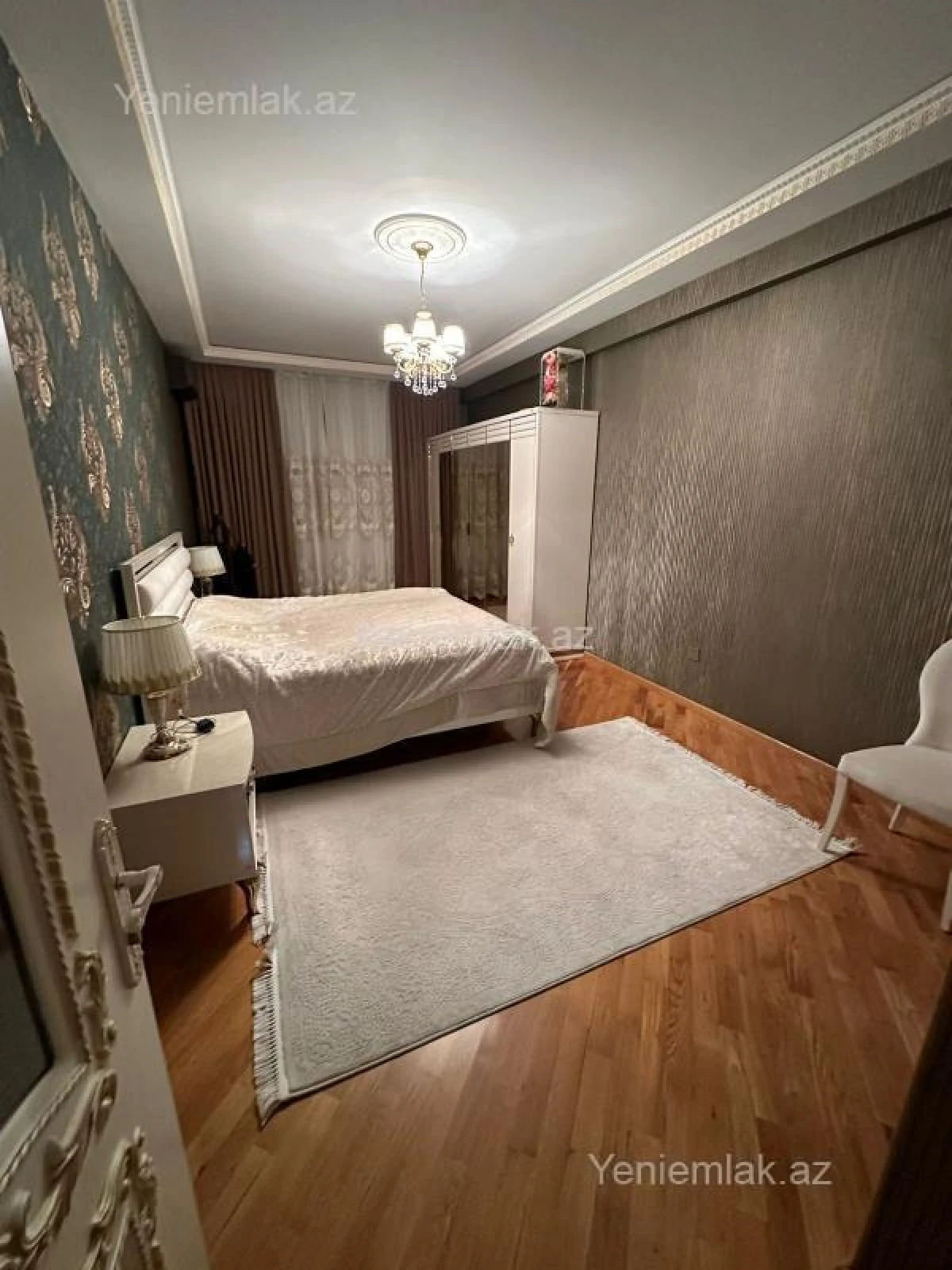 Satılır 5 otaqlı yeni tikili 180 m²