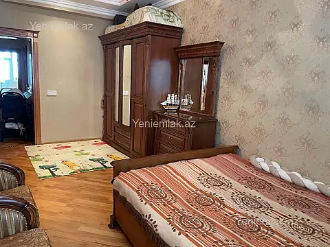 Satılır 3 otaqlı yeni tikili 125 m²