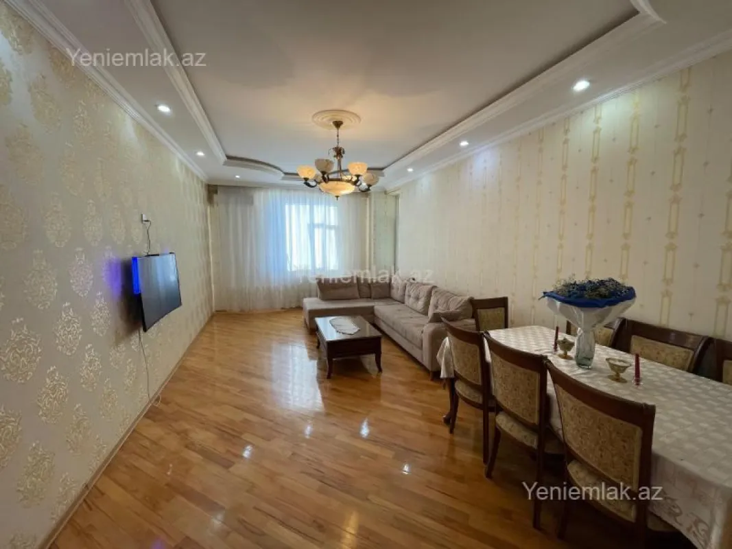 Satılır 3 otaqlı yeni tikili 125 m²