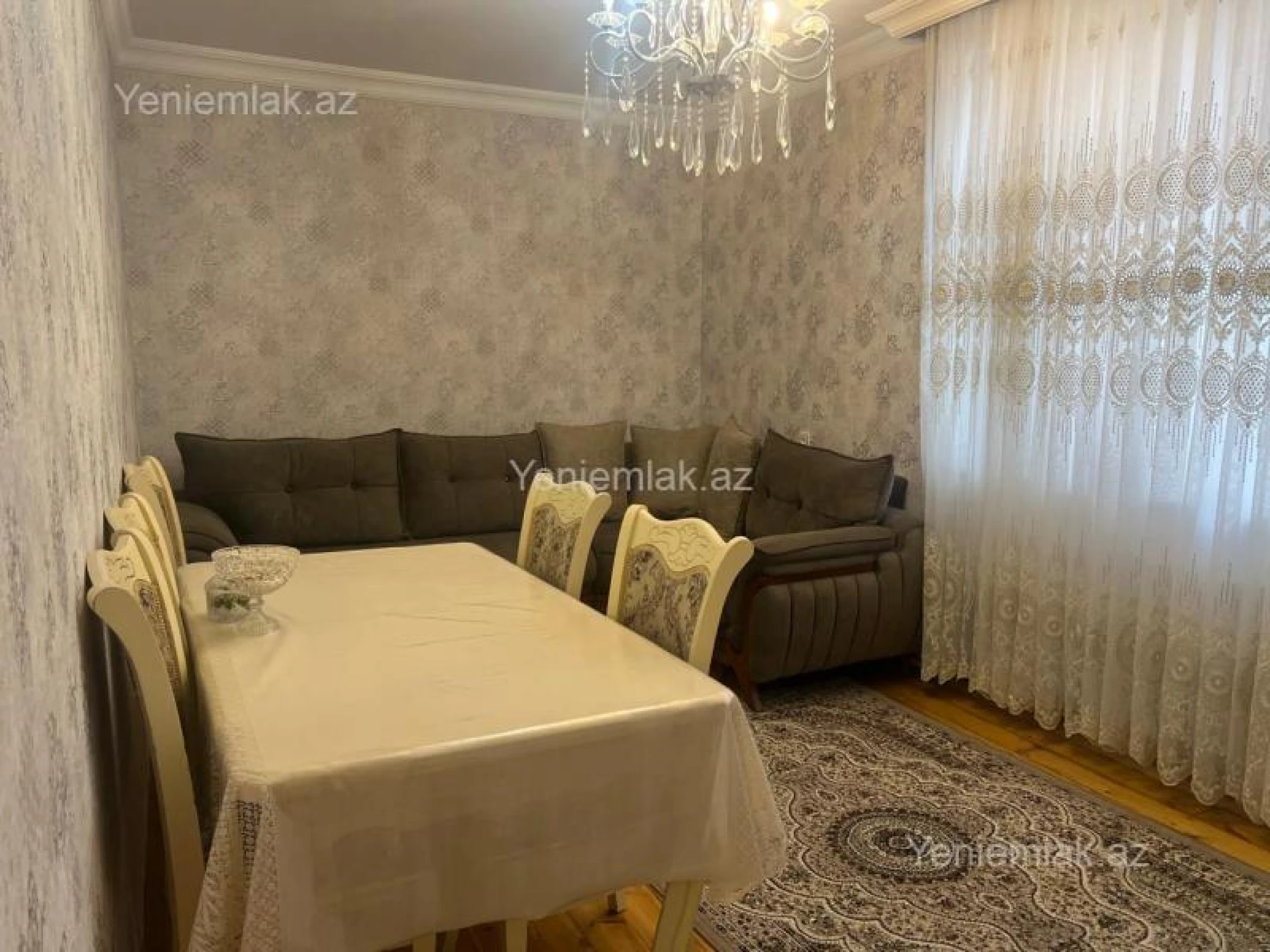 Satılır 2 otaqlı köhnə tikili 55 m²