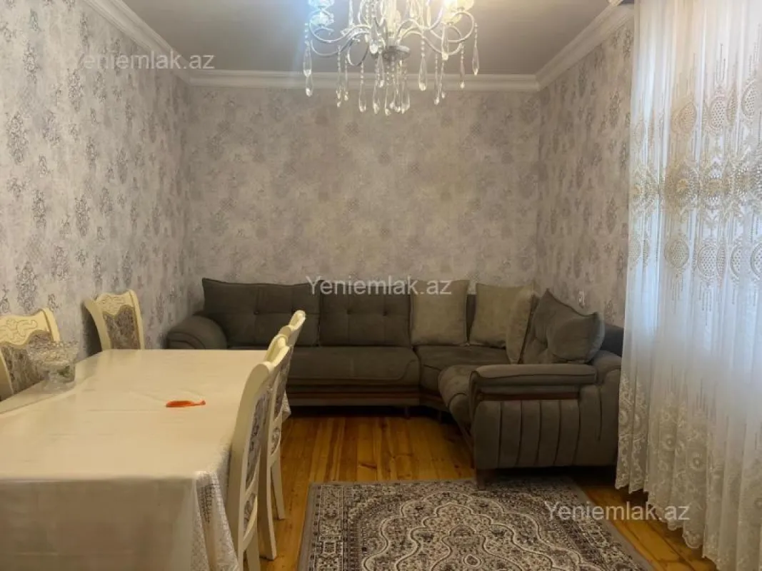 Satılır 2 otaqlı köhnə tikili 55 m²