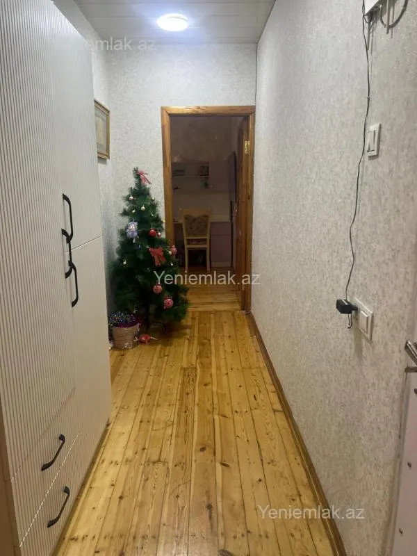Satılır 2 otaqlı köhnə tikili 55 m²