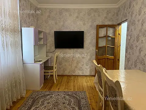Satılır 2 otaqlı köhnə tikili 55 m²