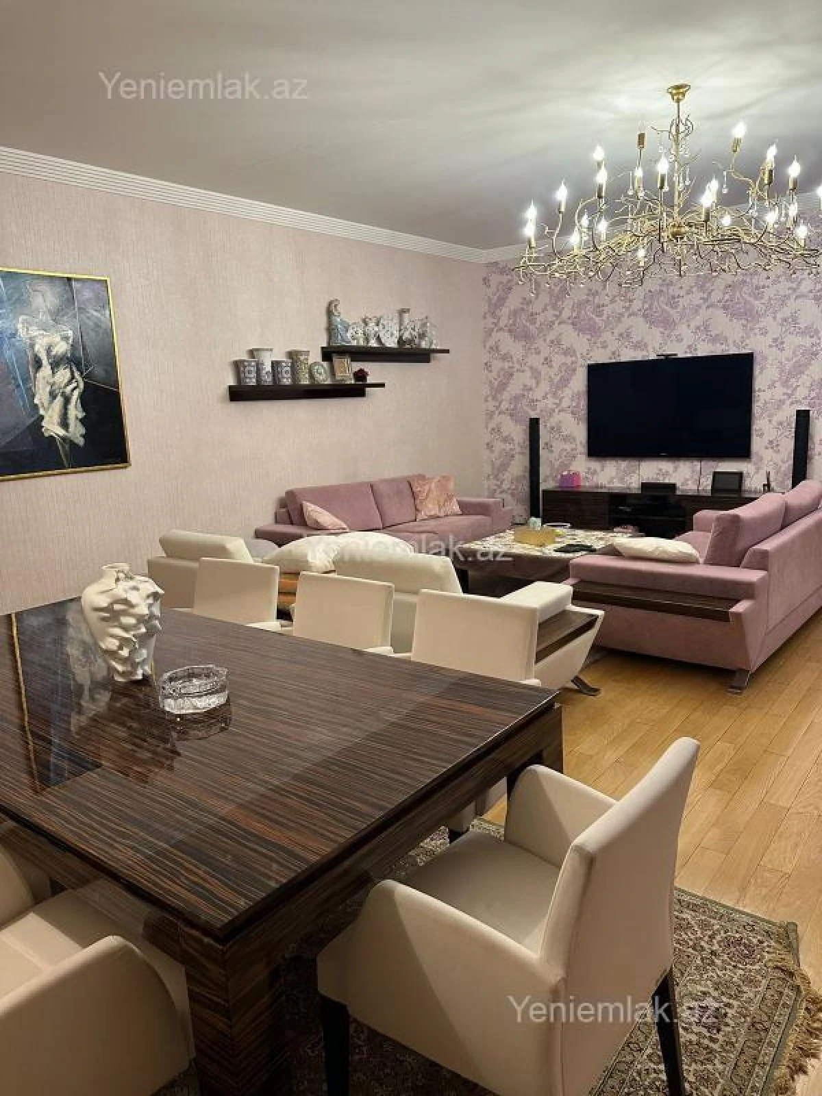 Satılır 4 otaqlı yeni tikili 180 m²