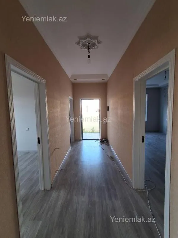 Satılır 4 otaqlı həyət evi 120 m²