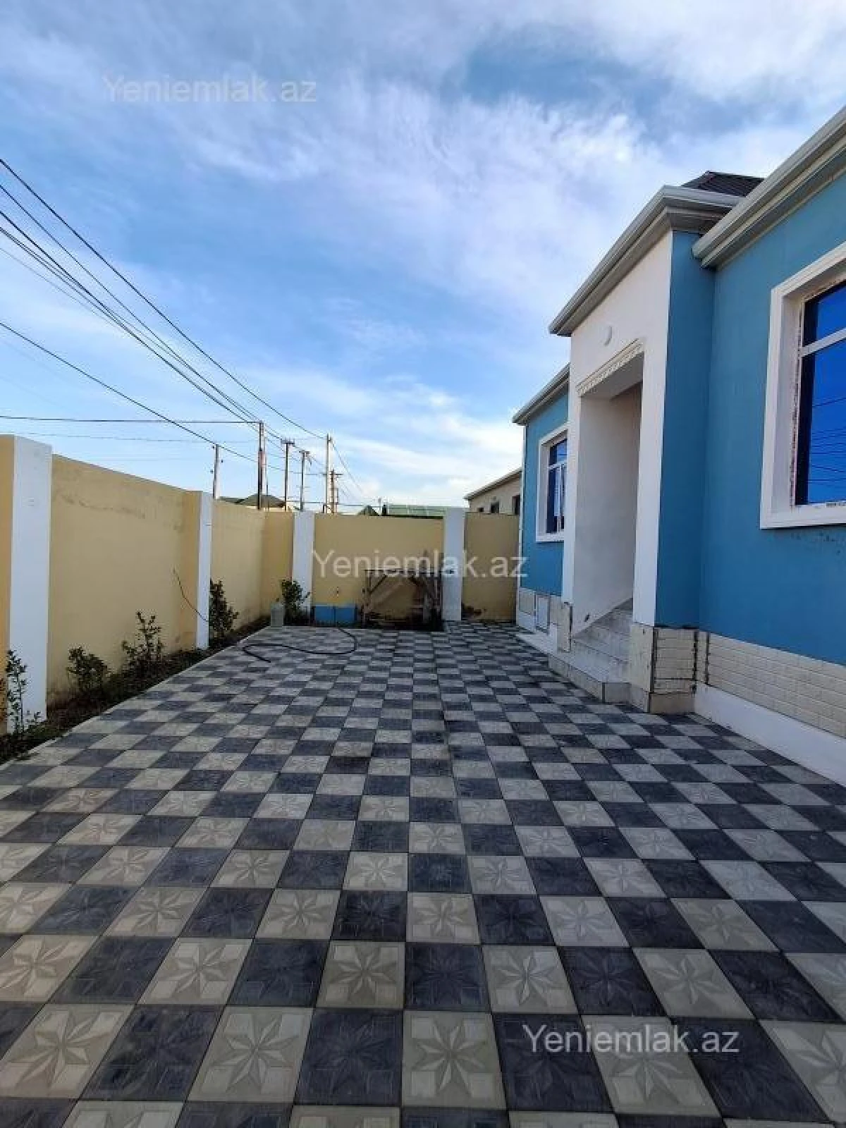 Satılır 4 otaqlı həyət evi 120 m²