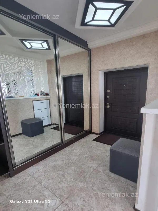 Satılır 4 otaqlı yeni tikili 128 m²