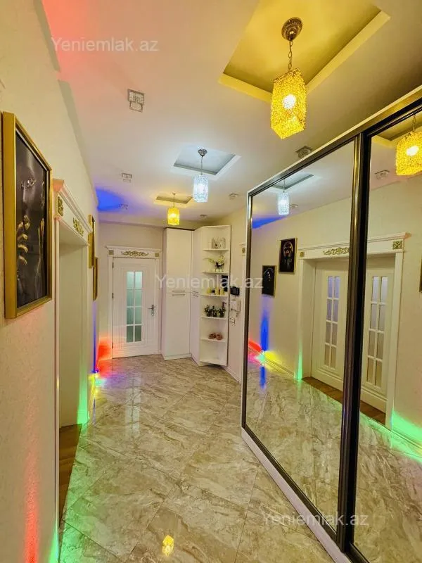 Satılır 2 otaqlı yeni tikili 105 m²