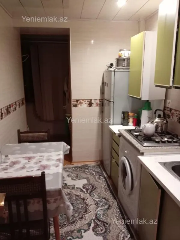 Satılır 3 otaqlı köhnə tikili 73 m²