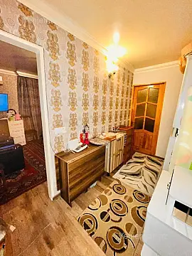 Satılır 2 otaqlı köhnə tikili 50 m²