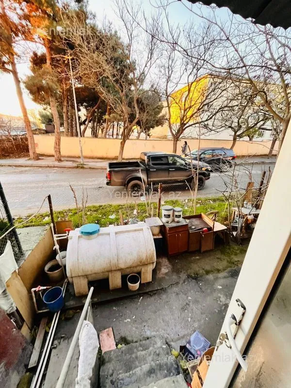 Satılır 2 otaqlı köhnə tikili 50 m²