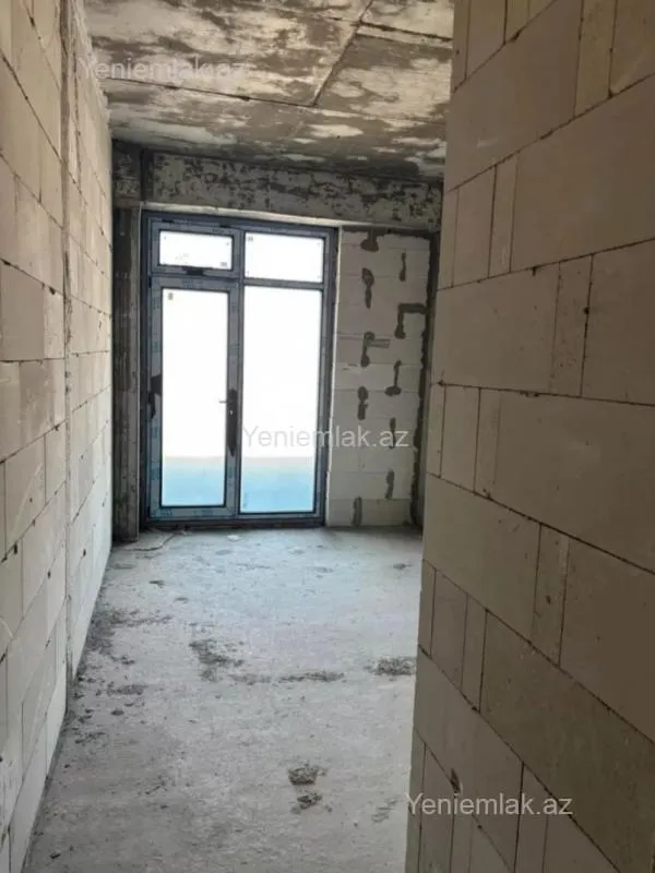 Satılır 3 otaqlı yeni tikili 102 m²