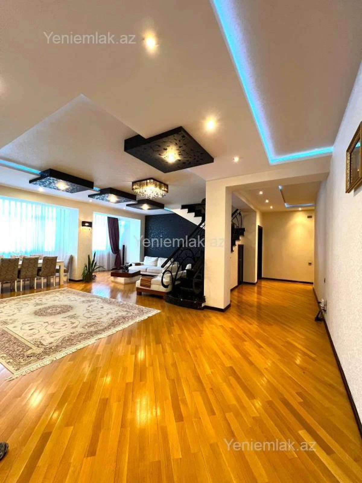 Satılır 4 otaqlı yeni tikili 160 m²