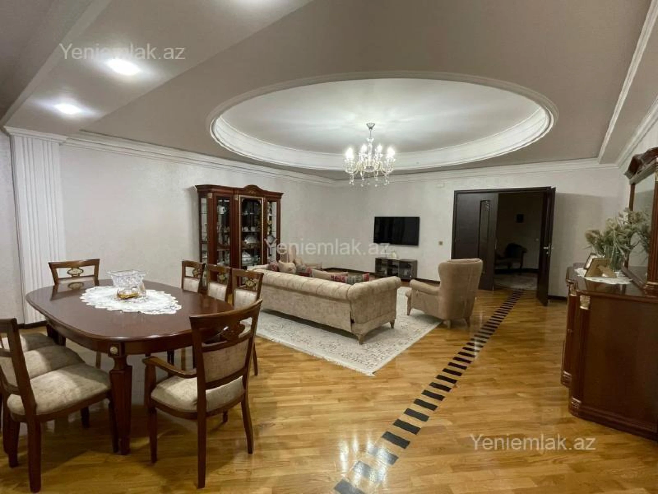 Satılır 4 otaqlı yeni tikili 230 m²