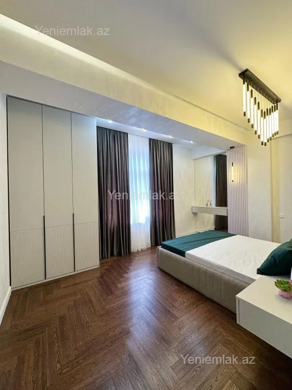 Satılır 3 otaqlı yeni tikili 102 m²