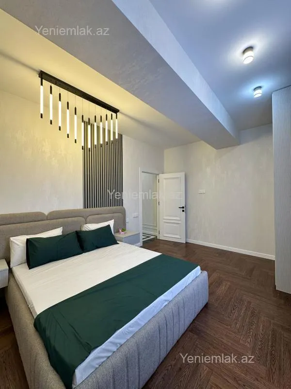 Satılır 3 otaqlı yeni tikili 102 m²