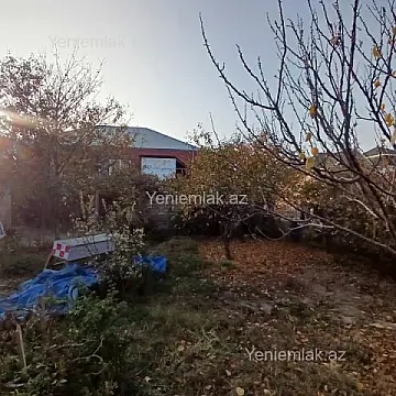 Satılır 4 otaqlı həyət evi 100 m²