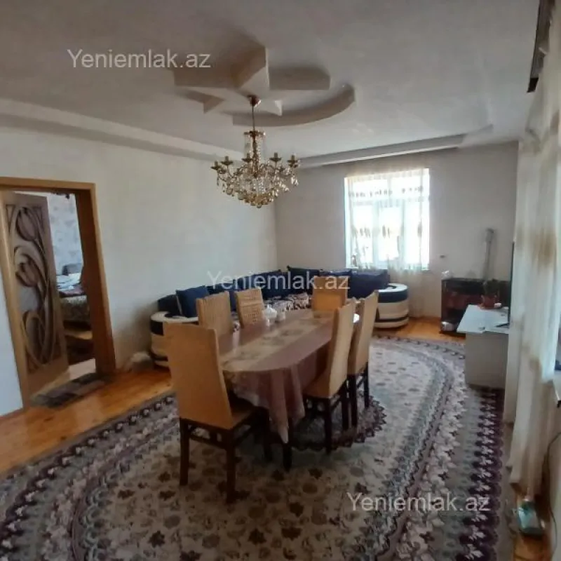 Satılır 4 otaqlı həyət evi 100 m²