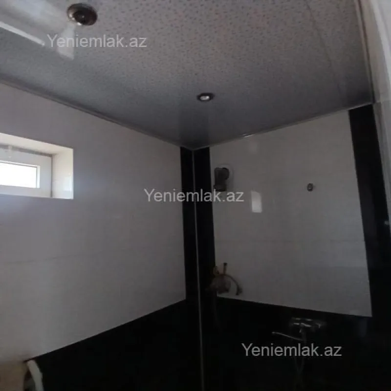 Satılır 4 otaqlı həyət evi 100 m²