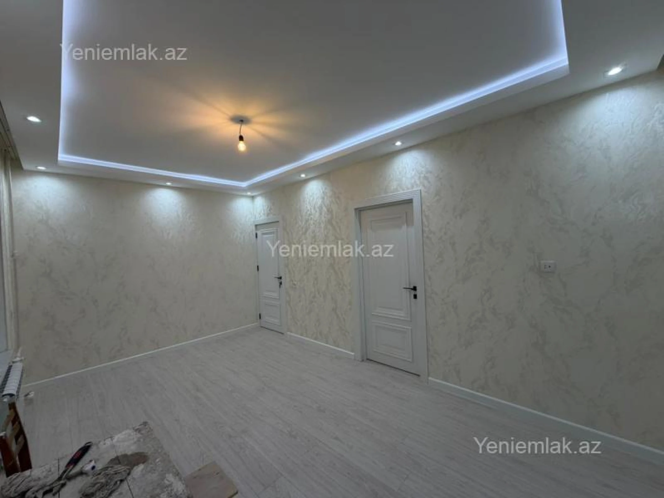 Satılır 2 otaqlı köhnə tikili 45 m²