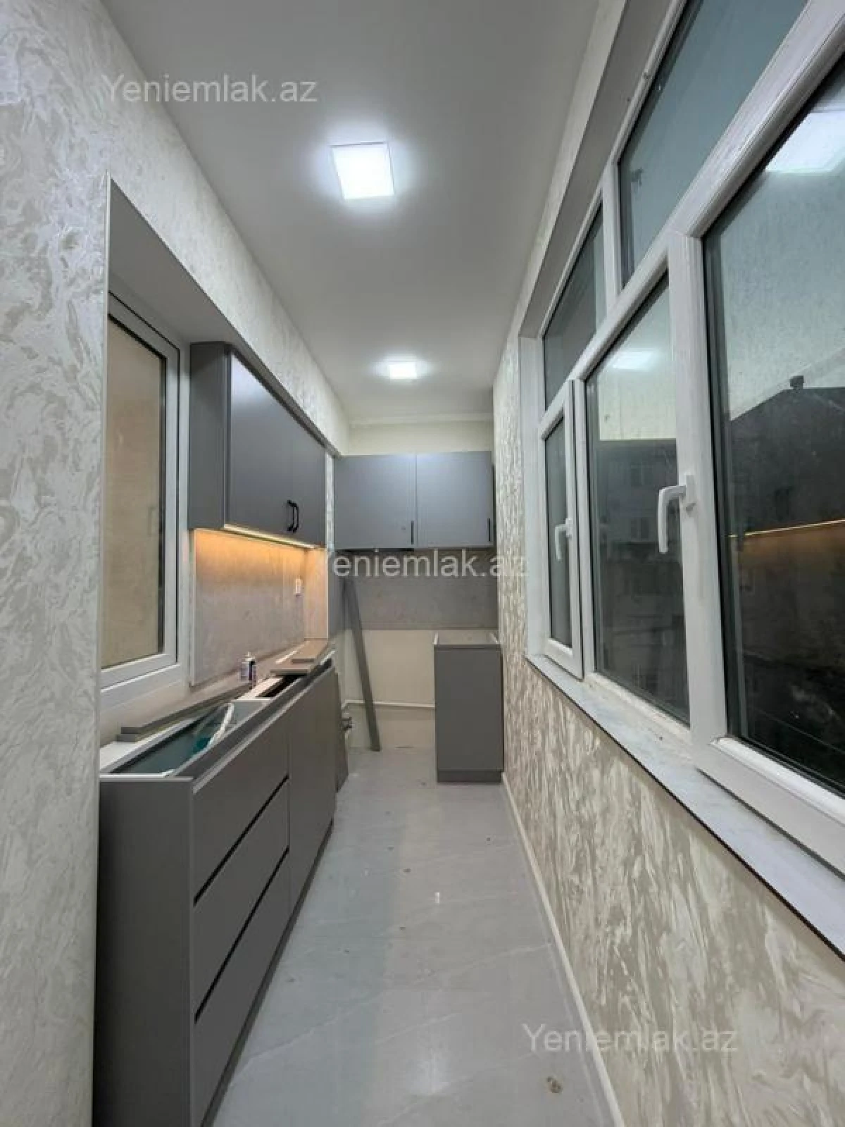 Satılır 2 otaqlı köhnə tikili 45 m²