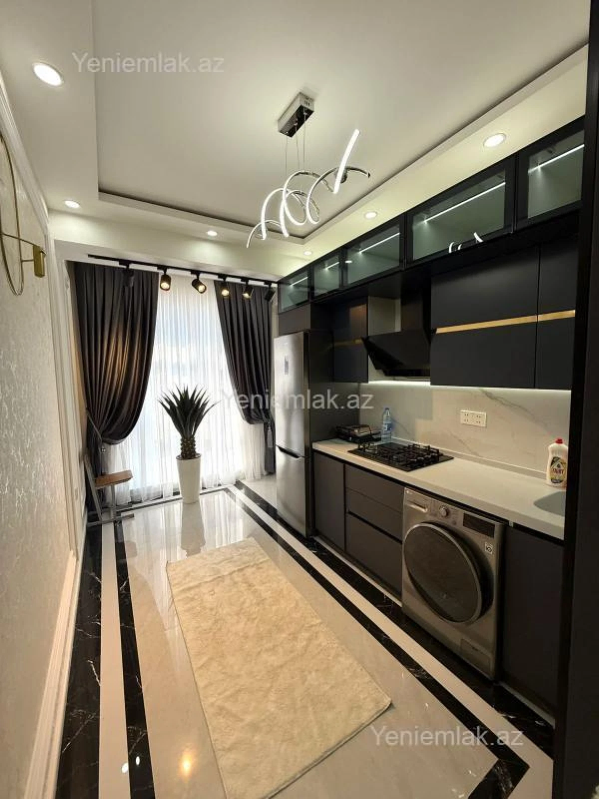 Satılır 2 otaqlı yeni tikili 75 m²