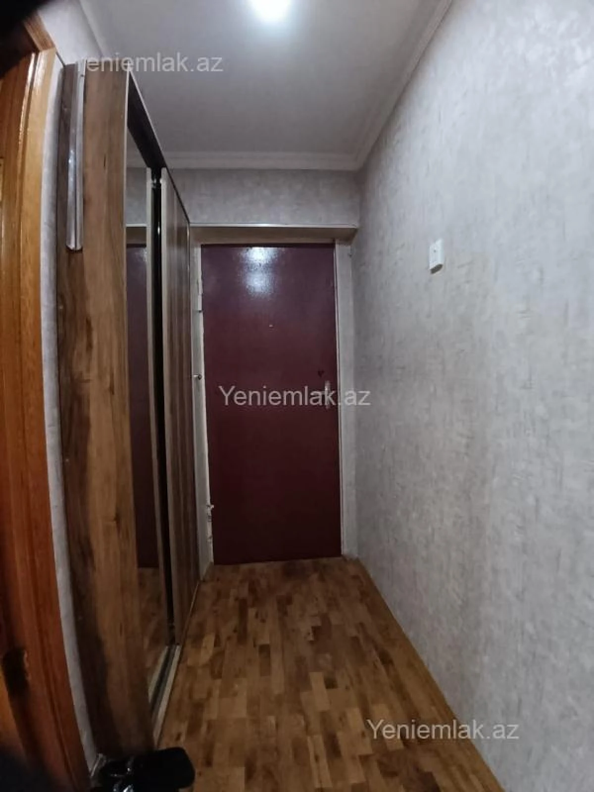 Satılır 3 otaqlı köhnə tikili 68 m²