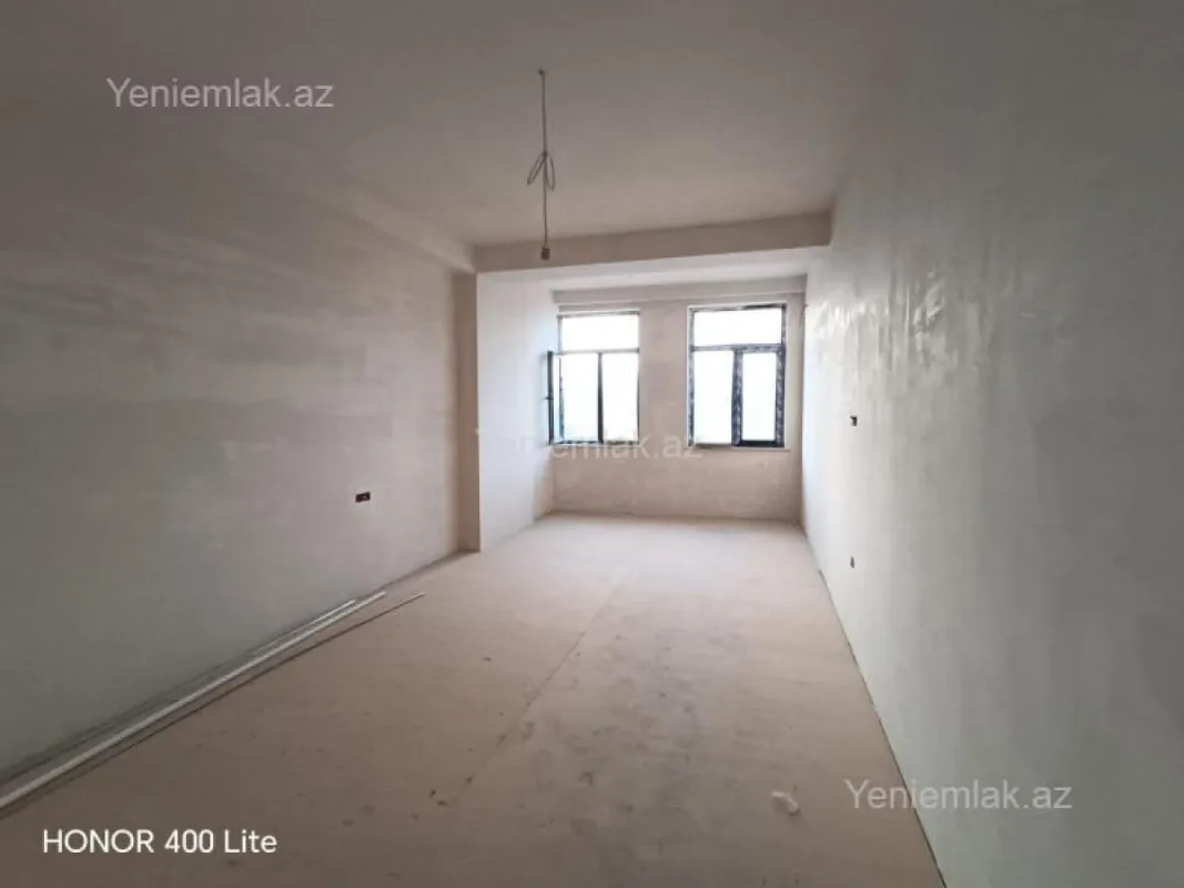 Satılır 4 otaqlı yeni tikili 225 m²