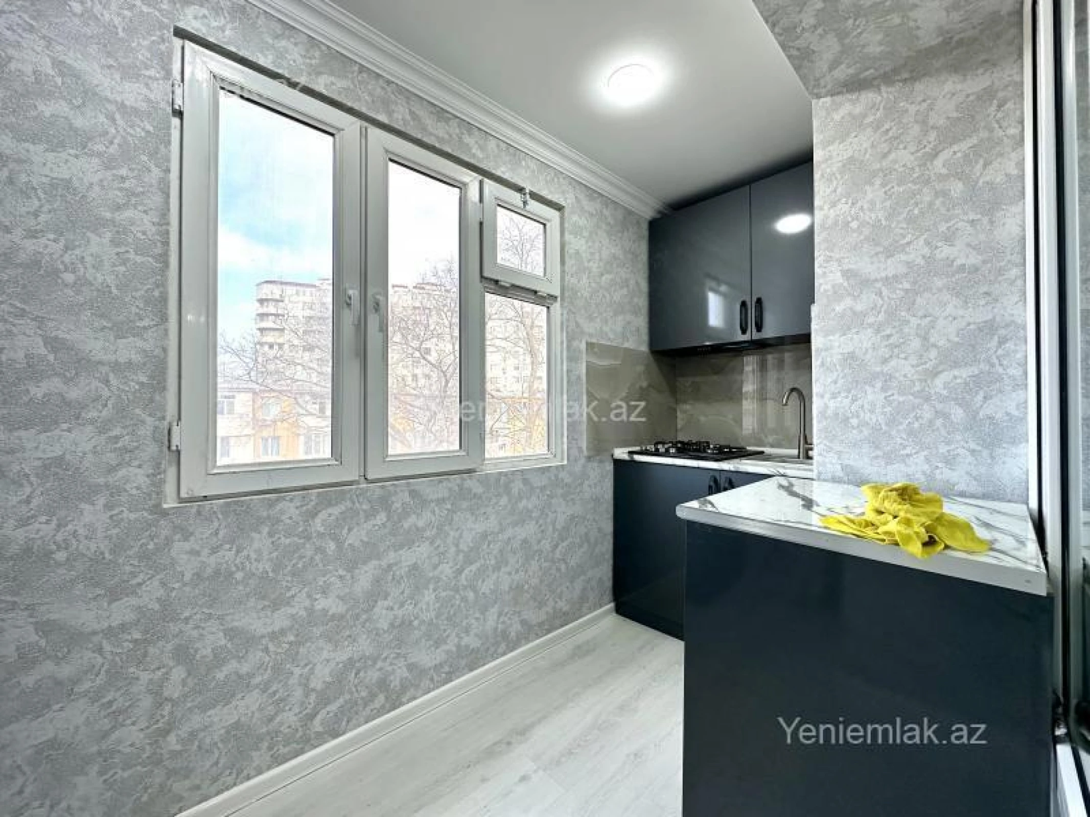 Satılır 3 otaqlı köhnə tikili 55 m²