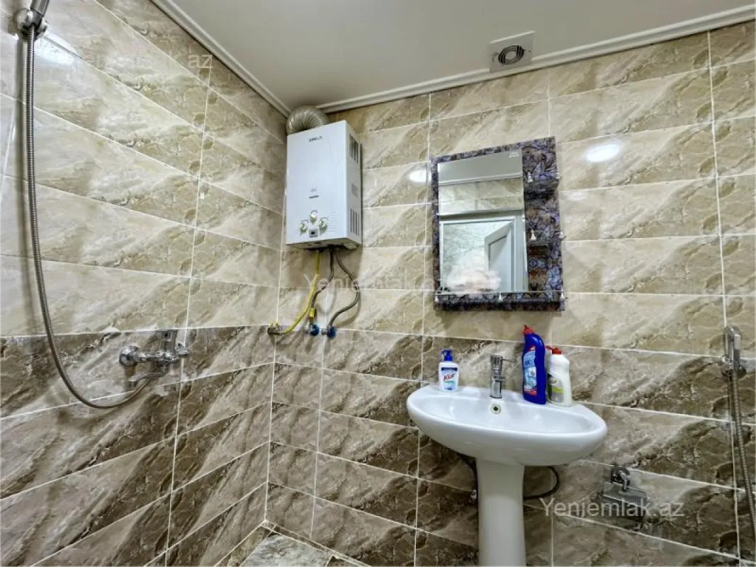 Satılır 3 otaqlı köhnə tikili 55 m²