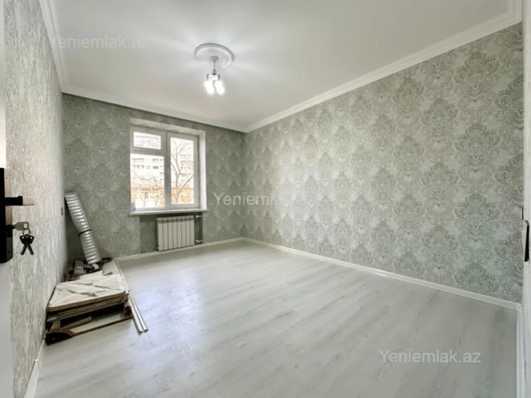 Satılır 3 otaqlı köhnə tikili 55 m²