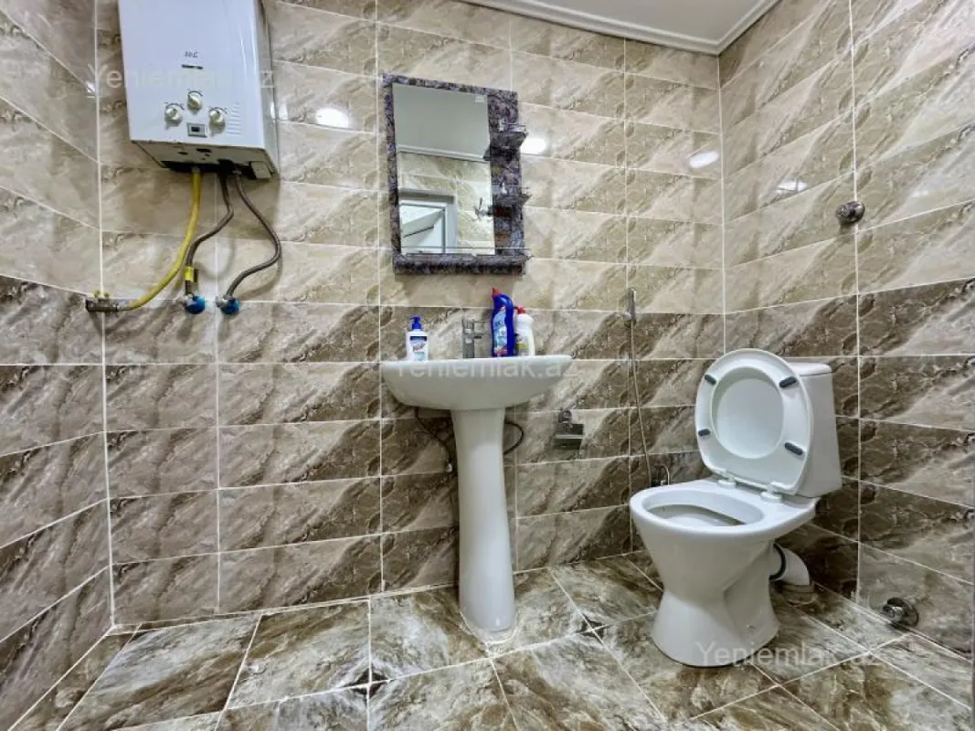 Satılır 3 otaqlı köhnə tikili 55 m²