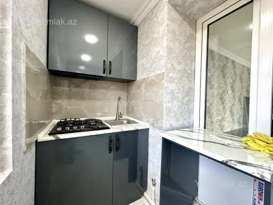 Satılır 3 otaqlı köhnə tikili 55 m²