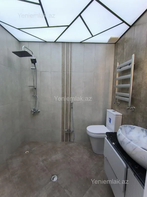 Satılır 2 otaqlı yeni tikili 90 m²