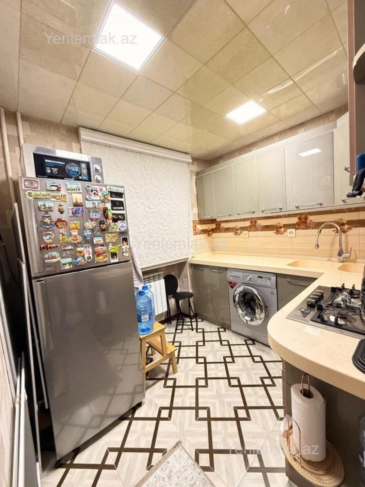 Satılır 2 otaqlı köhnə tikili 70 m²