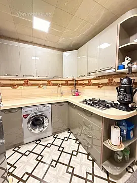 Satılır 2 otaqlı köhnə tikili 70 m²