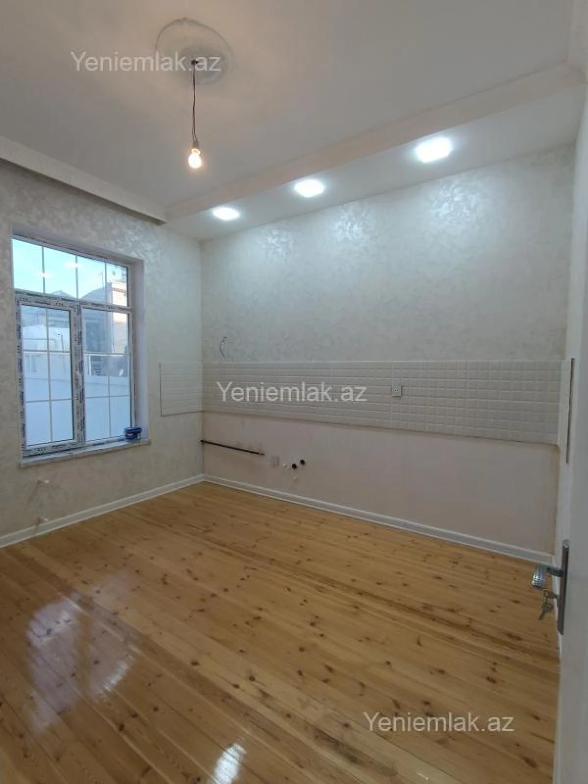 Satılır 4 otaqlı həyət evi 120 m²
