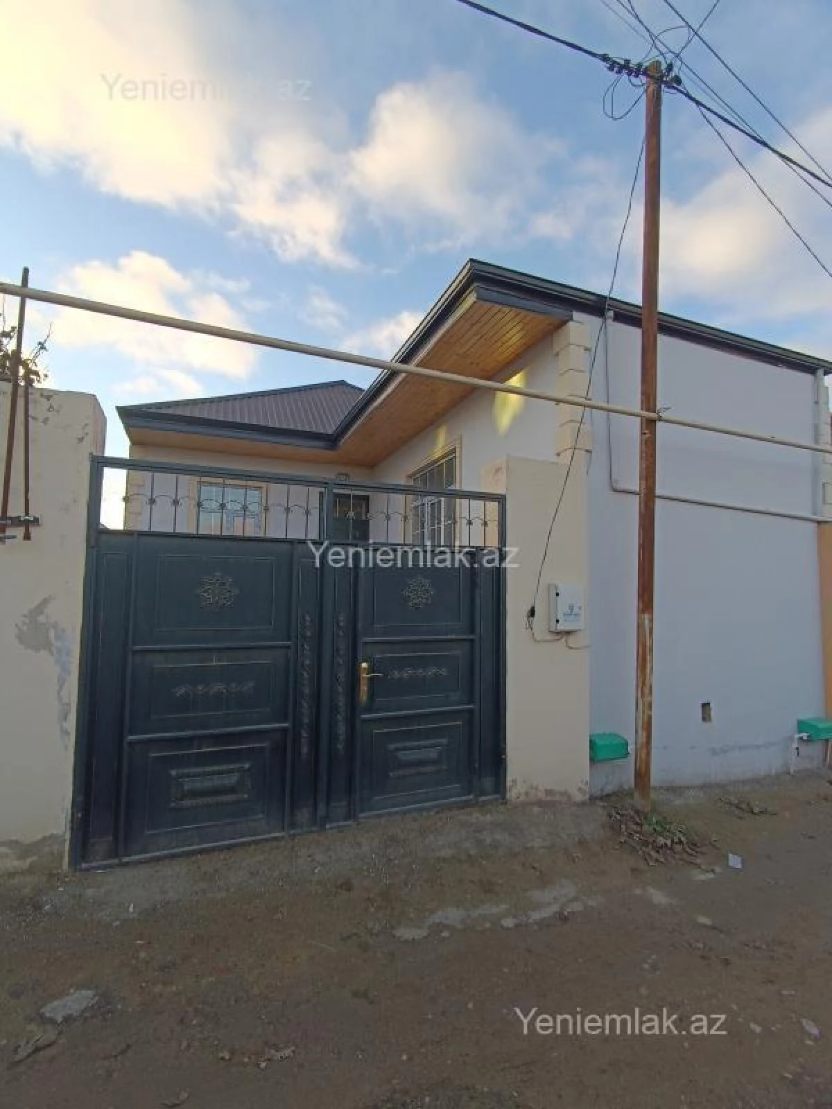 Satılır 4 otaqlı həyət evi 120 m²
