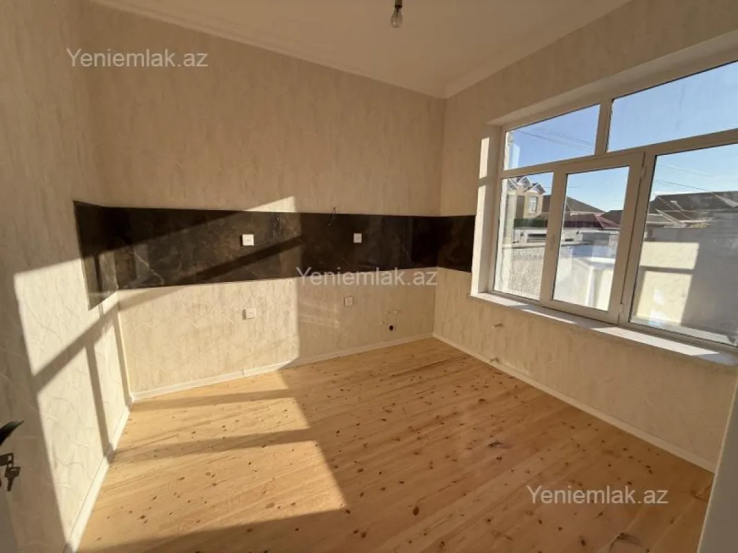 Satılır 3 otaqlı həyət evi 100 m²