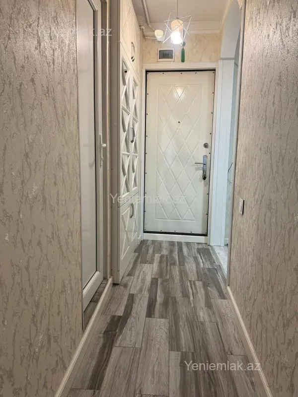 Satılır 2 otaqlı köhnə tikili 40 m²