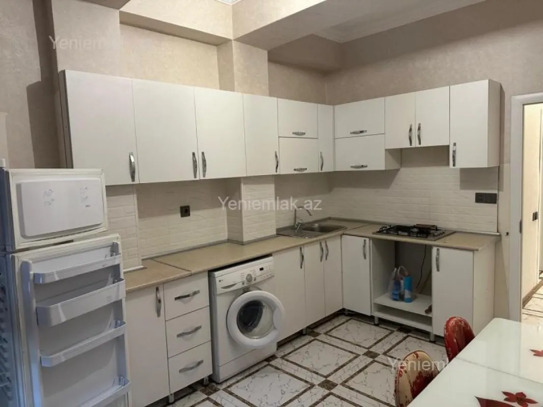 Satılır 3 otaqlı yeni tikili 72 m²