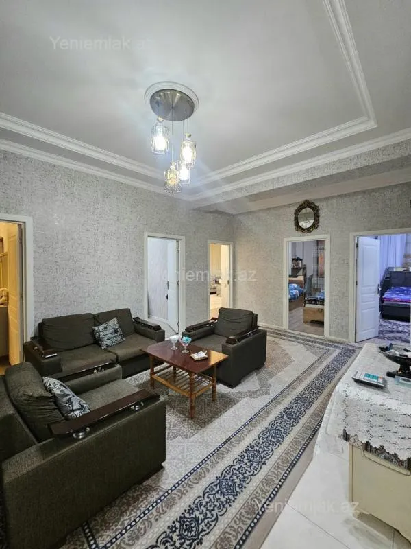 Satılır 4 otaqlı yeni tikili 162 m²