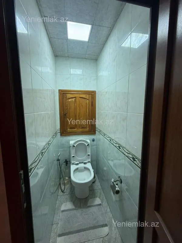 Satılır 2 otaqlı köhnə tikili 65 m²