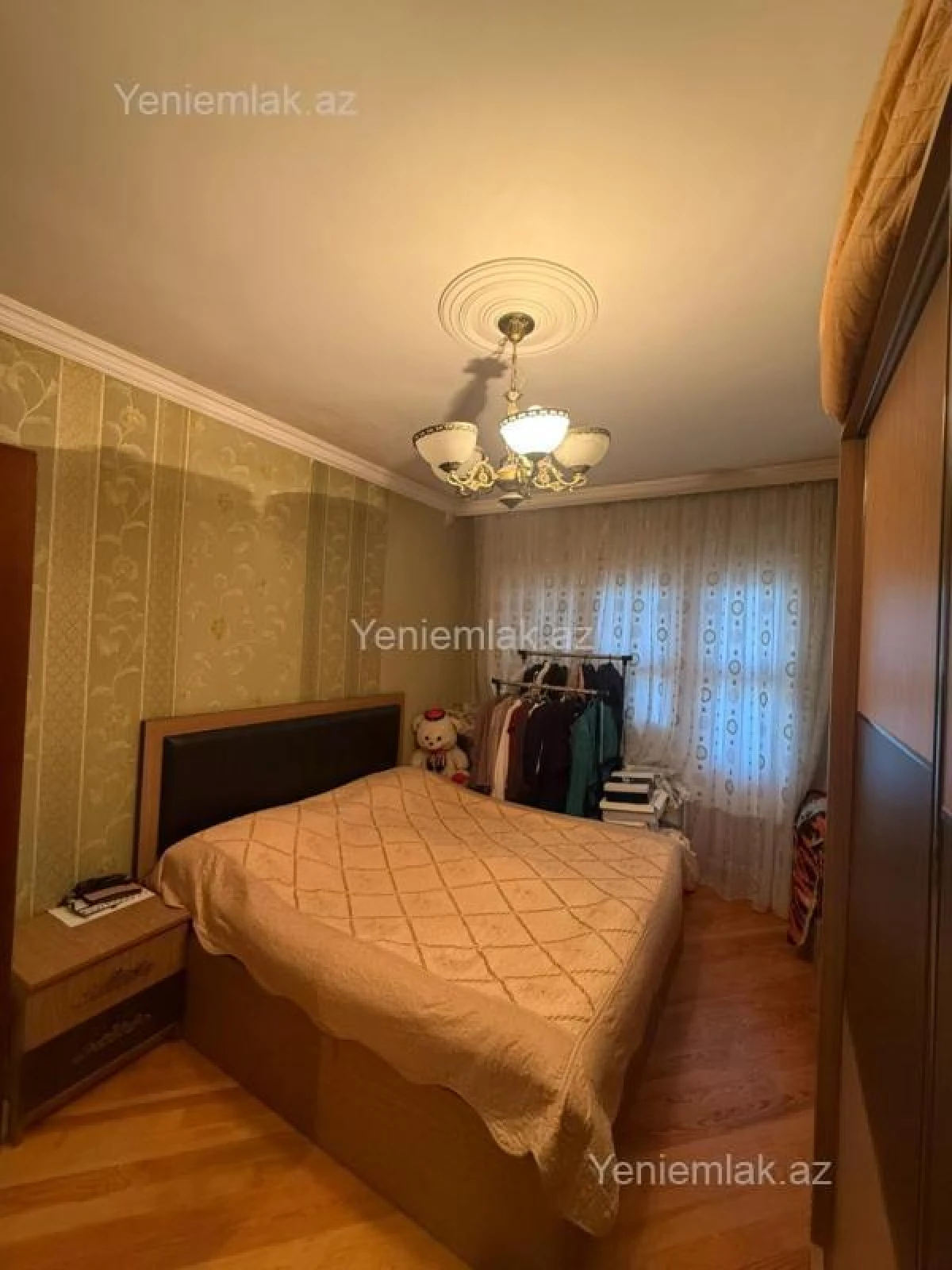 Satılır 2 otaqlı köhnə tikili 65 m²