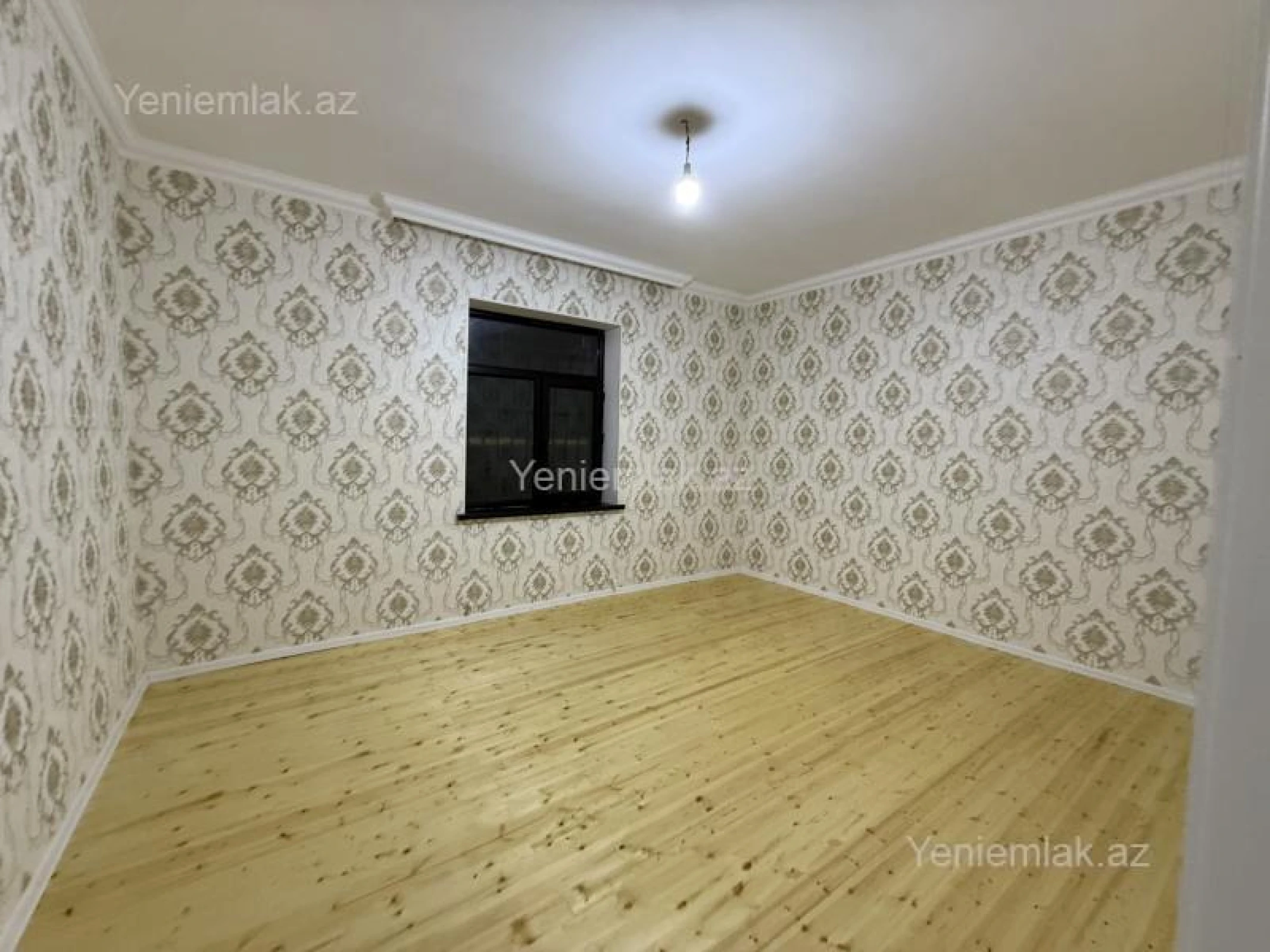 Satılır 6 otaqlı həyət evi 200 m²