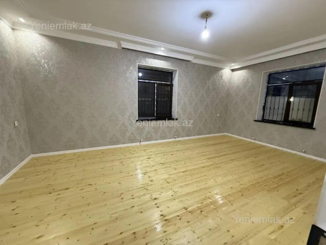 Satılır 6 otaqlı həyət evi 200 m²
