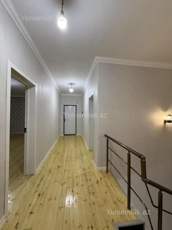 Satılır 6 otaqlı həyət evi 200 m²