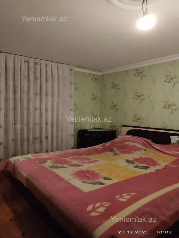 Satılır 4 otaqlı köhnə tikili 84 m²