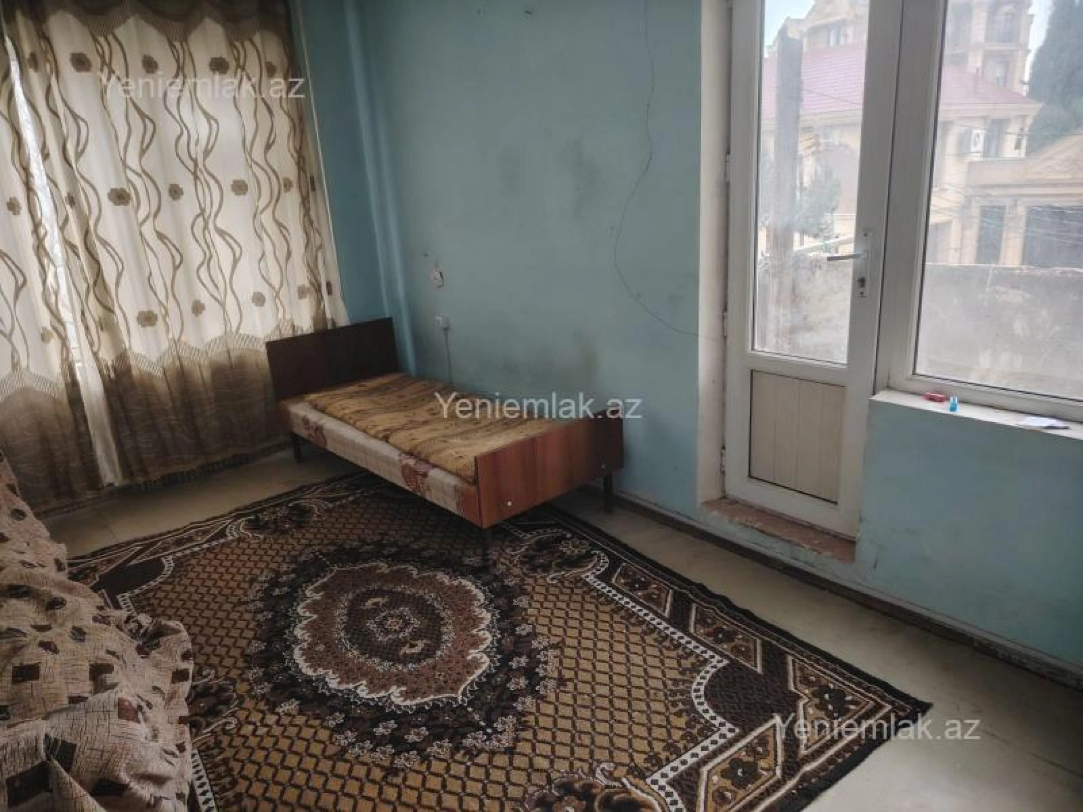 Satılır 2 otaqlı köhnə tikili 65 m²